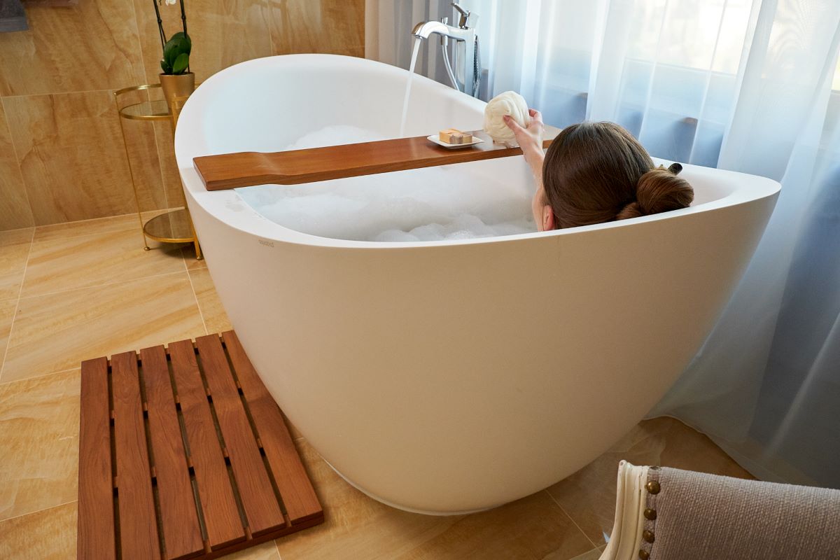 Wooden Bathtub Accessories