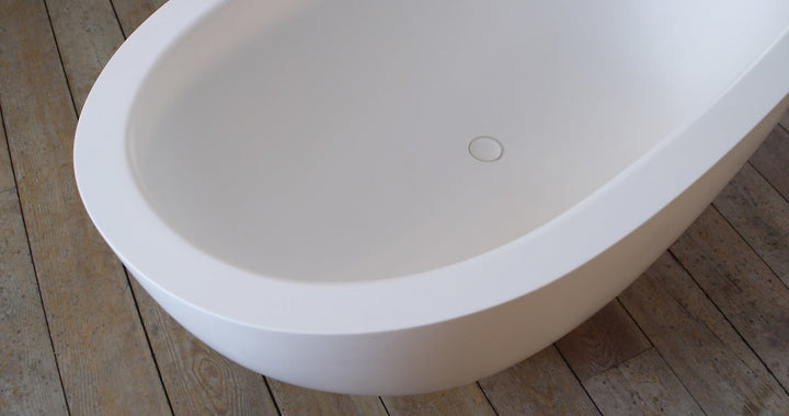 Karolina 2 Wht-Matte Stone Bathtub