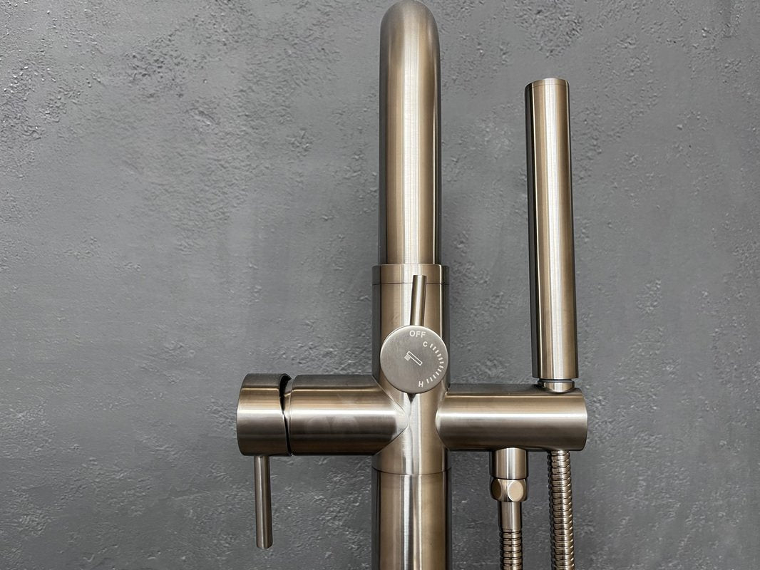 Colonna-120 Floor Mounted Tub Filler – BN