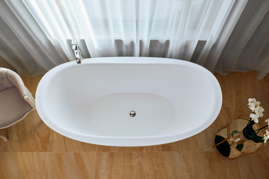 Lillian Wht Freestanding AquateX Bathtub
