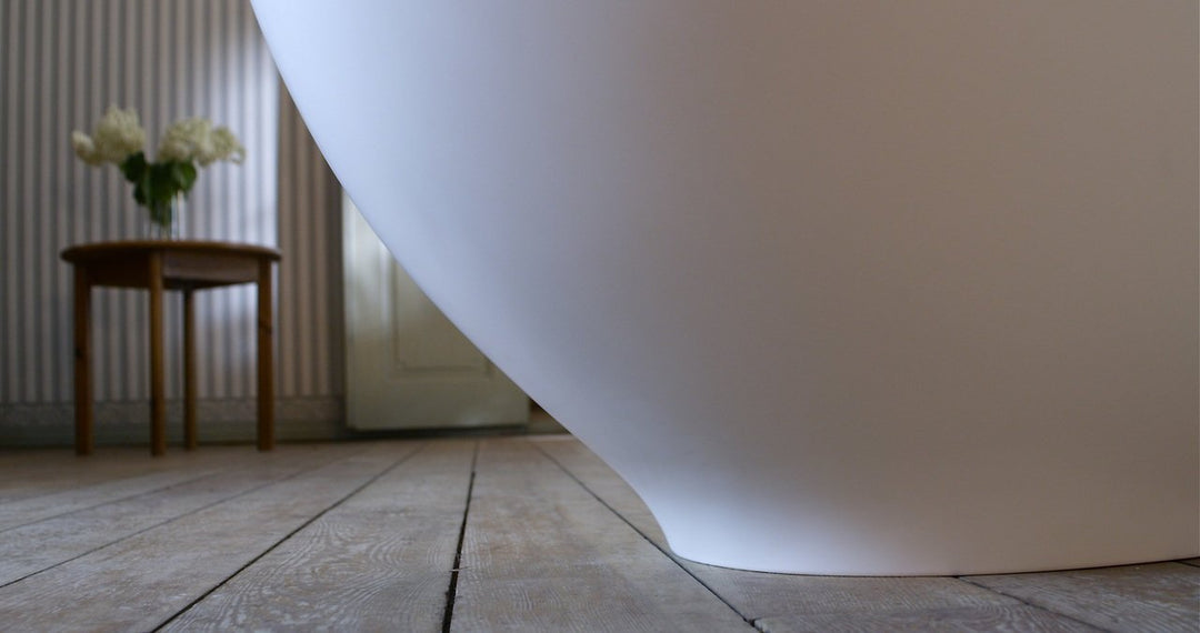 Karolina 2 Wht-Matte Stone Bathtub