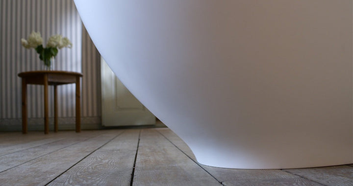 Karolina 2 Wht-Matte Stone Bathtub