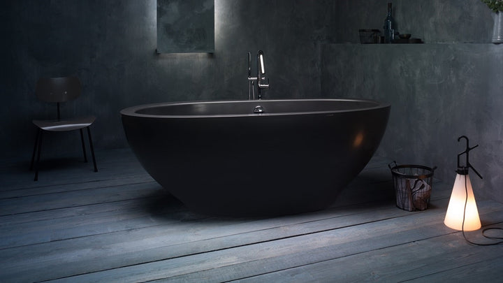 Karolina 2 Black-Matte Stone Bathtub
