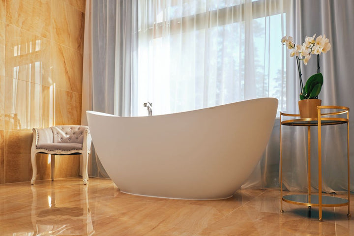Lillian Wht Freestanding AquateX Bathtub