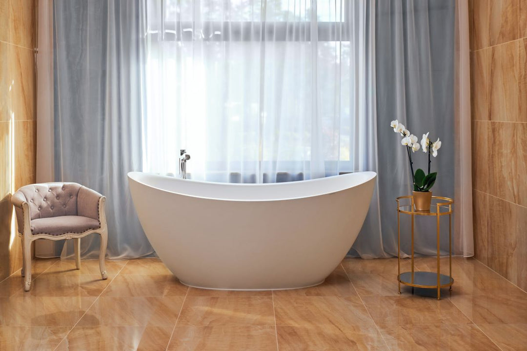 Lillian Wht Freestanding AquateX Bathtub