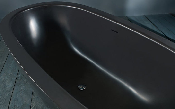 Karolina 2 Black-Matte Stone Bathtub
