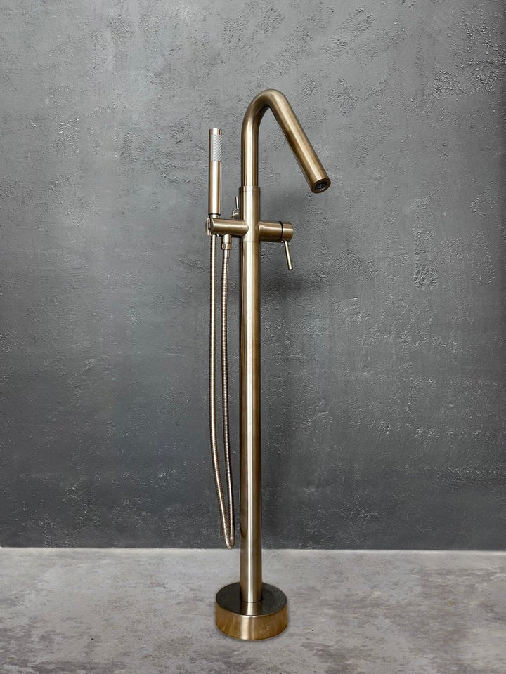 Colonna-120 Floor Mounted Tub Filler – BN