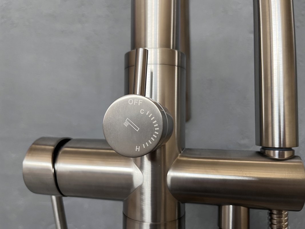 Colonna-120 Floor Mounted Tub Filler – BN