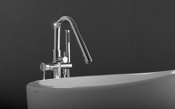 Colonna-135 Floor Mounted Tub Filler – Chrome
