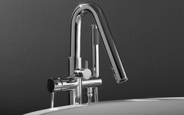 Colonna-135 Floor Mounted Tub Filler – Chrome